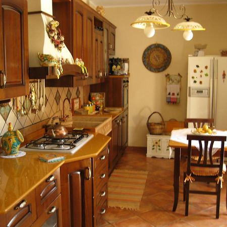 B&B Villa Liliya Fiumefreddo di Sicilia Kültér fotó
